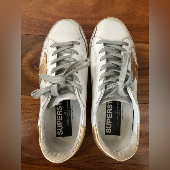 **SOLD** Golden Goose Superstar Sneakers - Picture 2 of 5